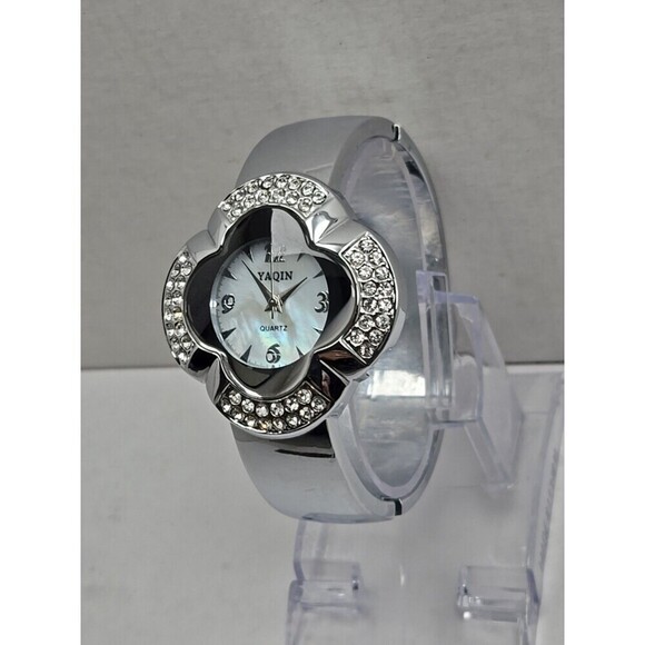 Yaqin Clover Crystal Bangle Watch Silver MOP Dial Quartz New Battery Ladies Gift - Picture 2 of 10